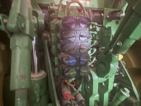 Photo of 2024 John Deere 8R 340