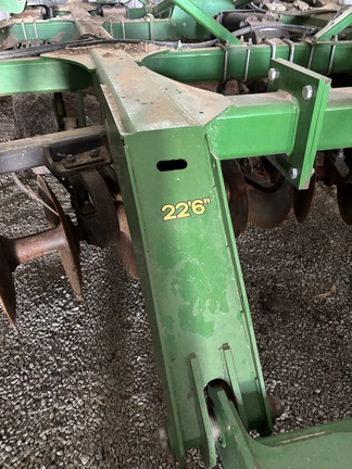 2013 John-Deere 2720