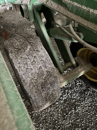 2013 John-Deere 2720