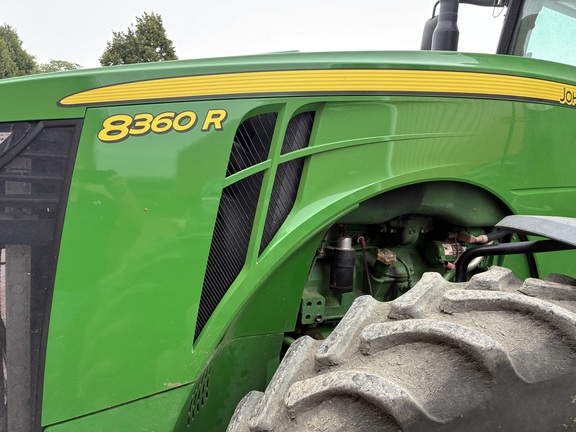 2011 John Deere 8360R (6th thumbnail)