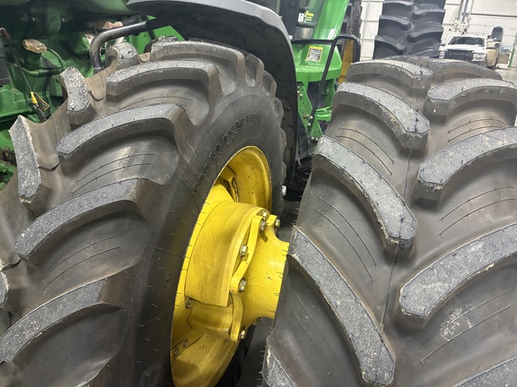 2011 John Deere 8360R (6th thumbnail)