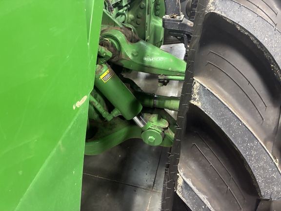 2011 John Deere 8360R (8th thumbnail)