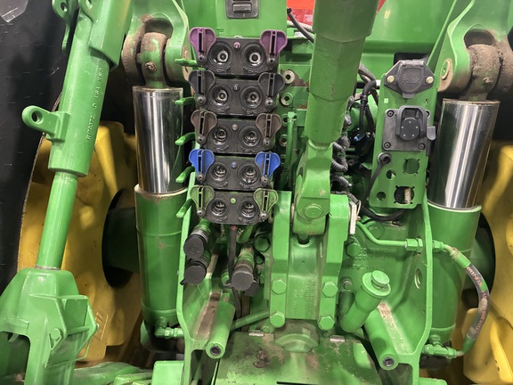 2011 John Deere 8360R (10th thumbnail)