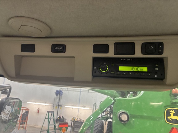 2011 John Deere 8360R (17th thumbnail)