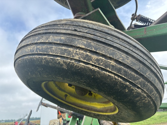 Used 1997 John Deere 980 Field Cultivators at Koenig Equipment in Anna, OH - Photo15