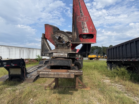 2011 John Deere 2384