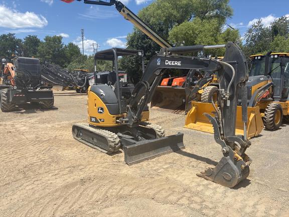 2023 John Deere 35 P