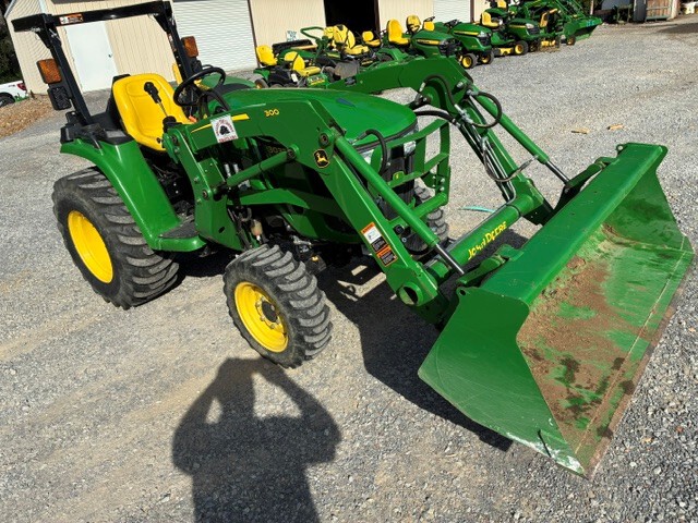 2021 John Deere 3032E