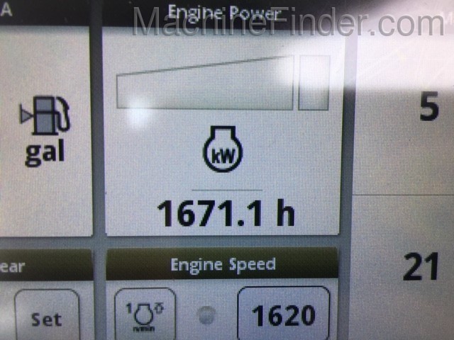 2015 John Deere 8270R Image 2