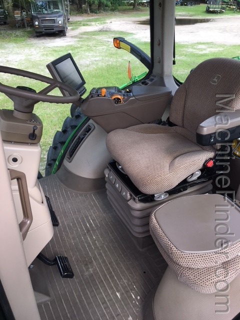 2015 John Deere 8270R Image 3