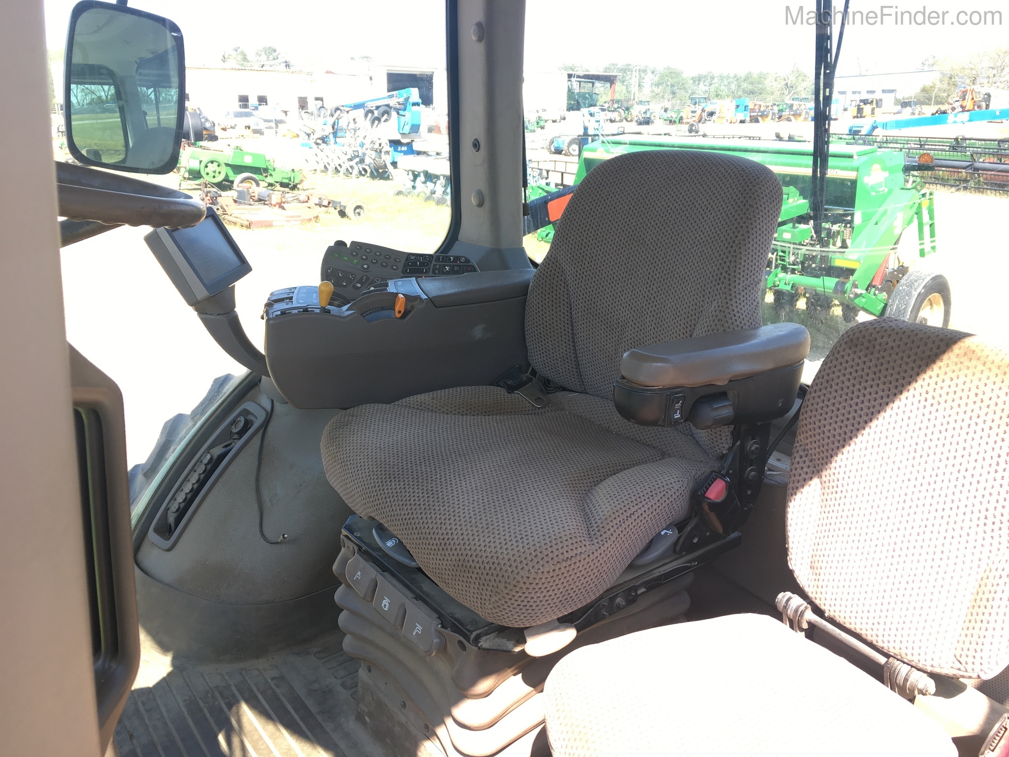 2012 John Deere 8285R Image 5