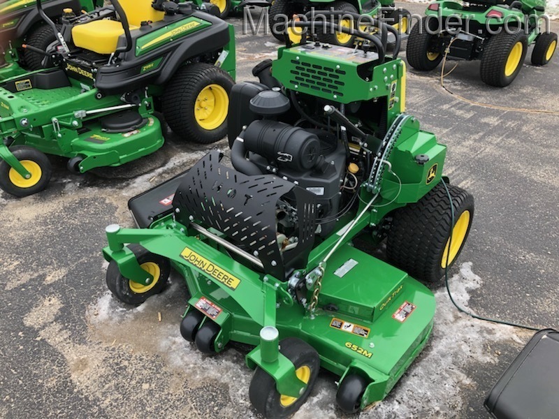2020 John Deere 652M Image 1