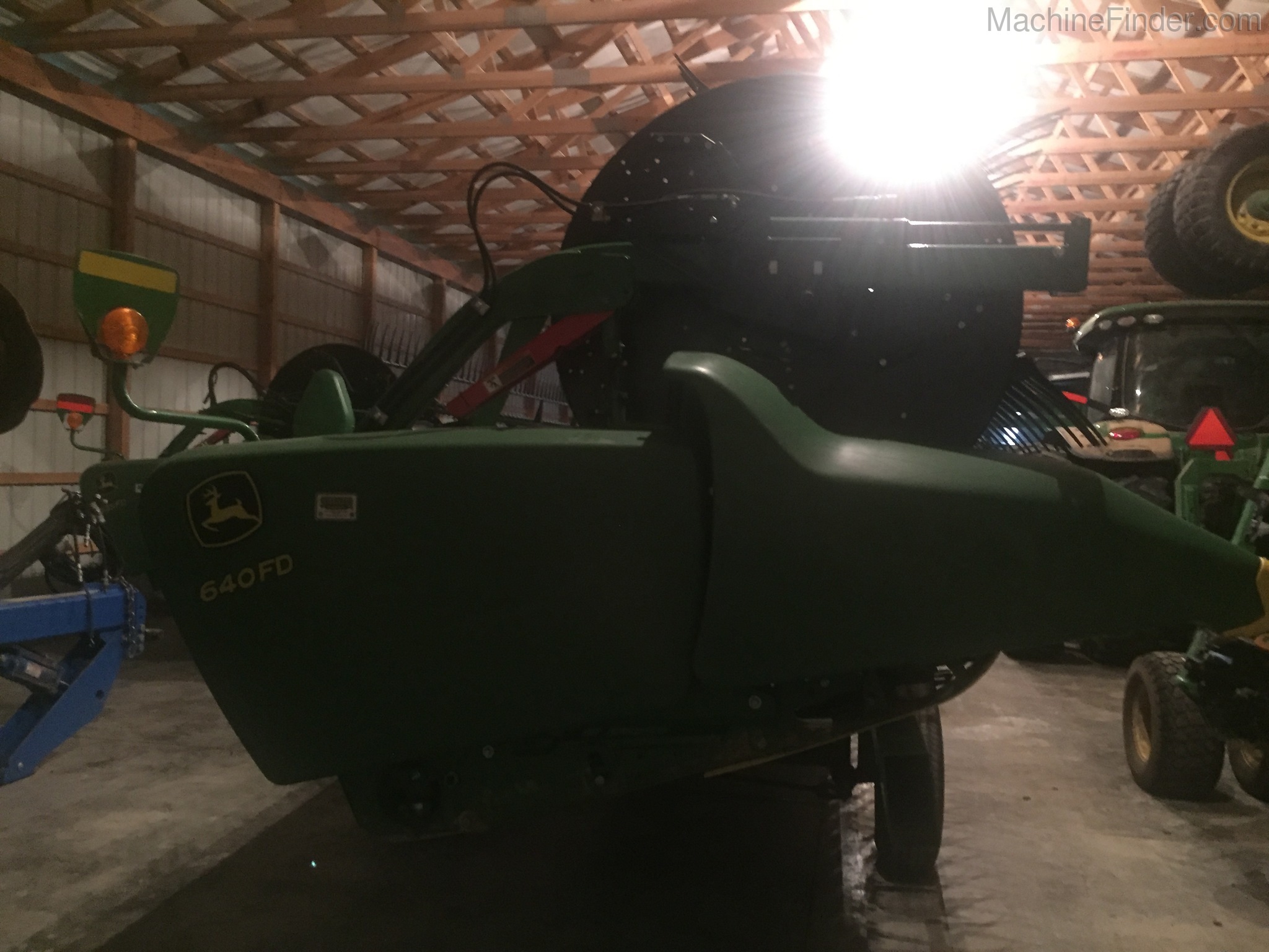 2018 John Deere 640FD Image 8