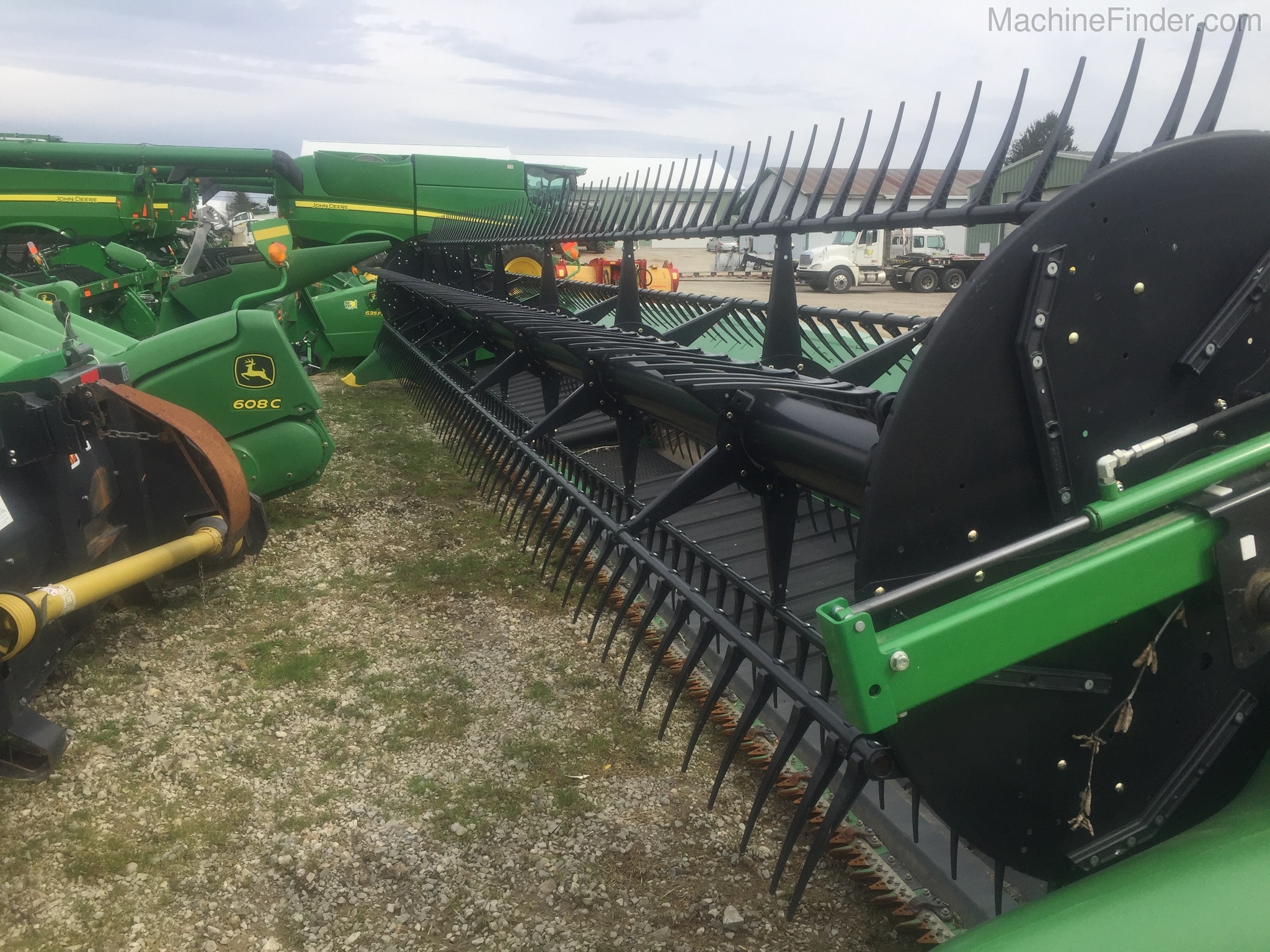 2018 John Deere 640FD Image 2