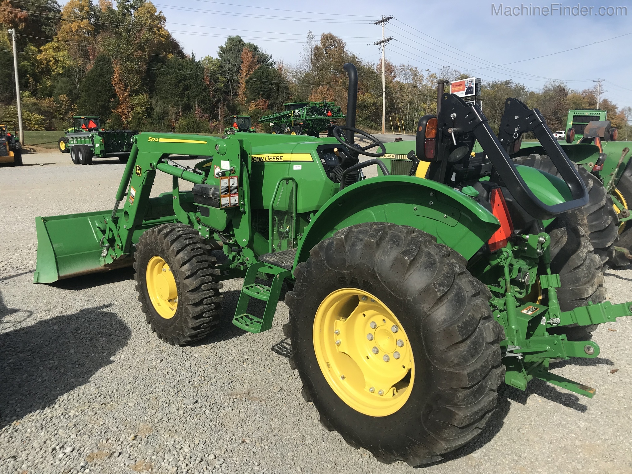 2017 John Deere 5065E Image 2