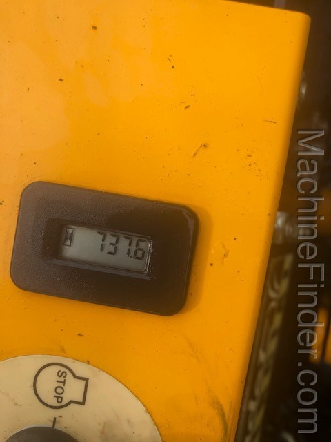 2014 Cub Cadet LZ54 TANK Image 5