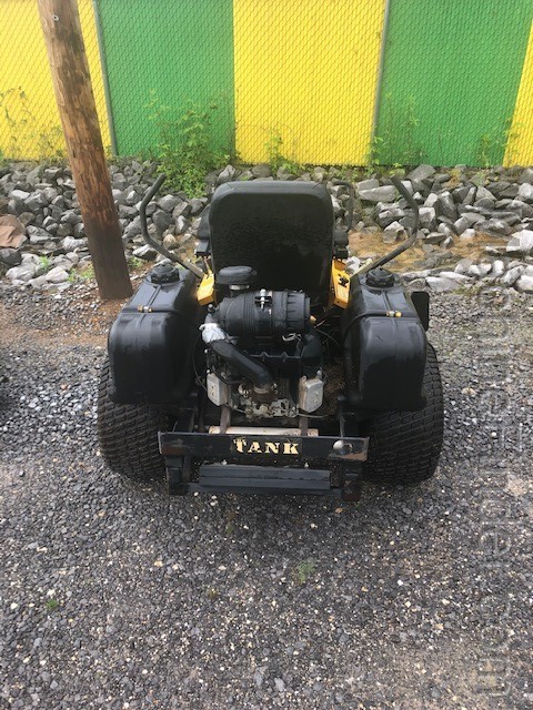 2014 Cub Cadet LZ54 TANK Image 3