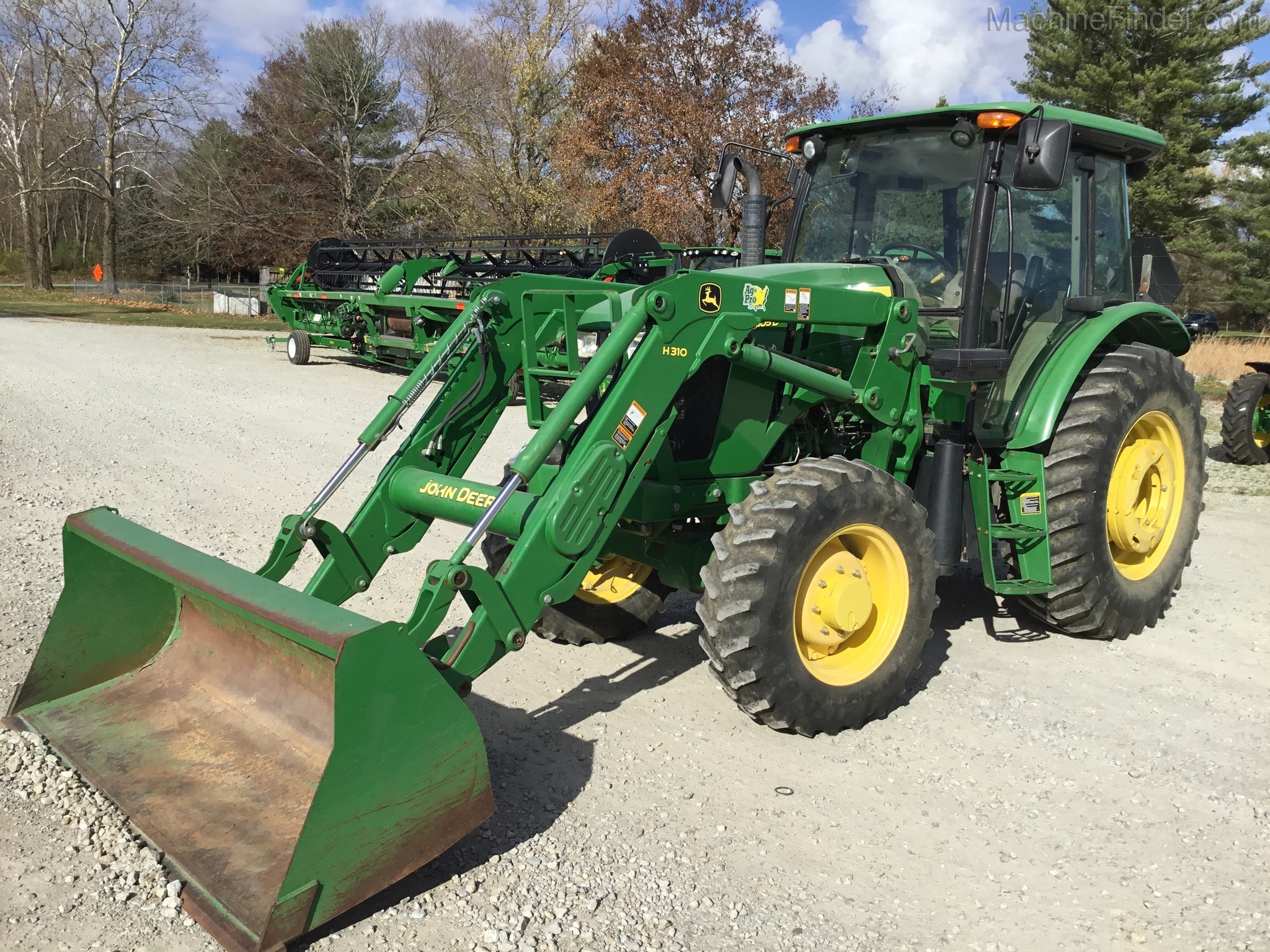2008 John Deere 6105D Image 2