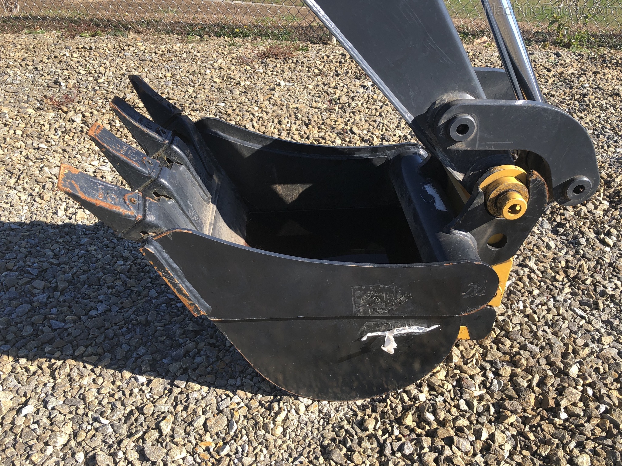 2019 John Deere BYT10963 Image 2