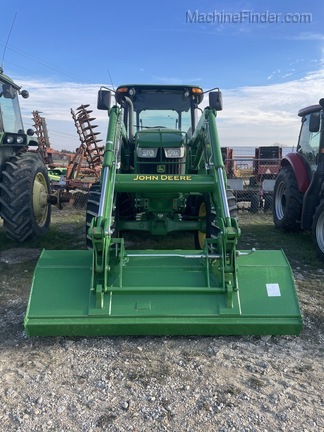 2014 John Deere 6115D Image 2