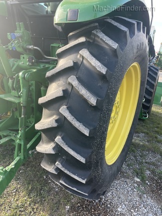 2014 John Deere 6115D Image 5