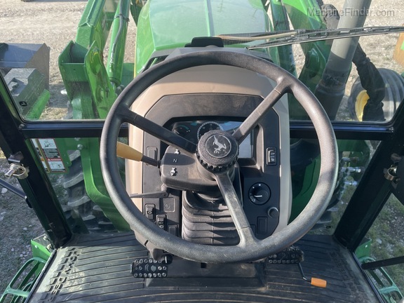 2014 John Deere 6115D Image 12