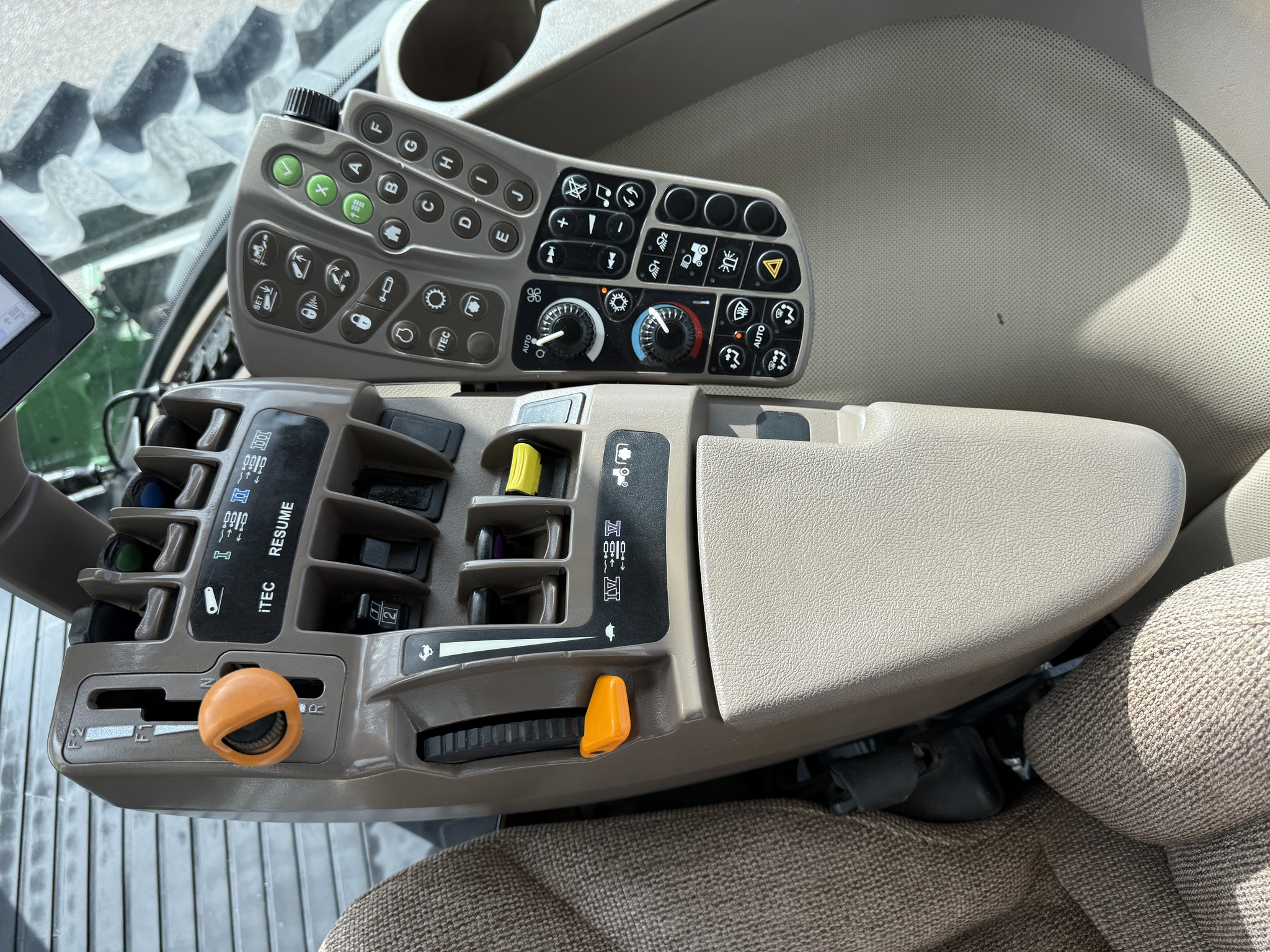 2010 John Deere 8345RT Image 14