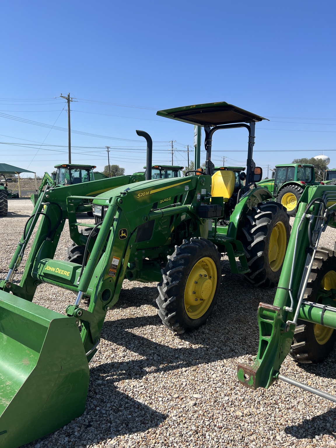 2018 John Deere 5045E Image 1