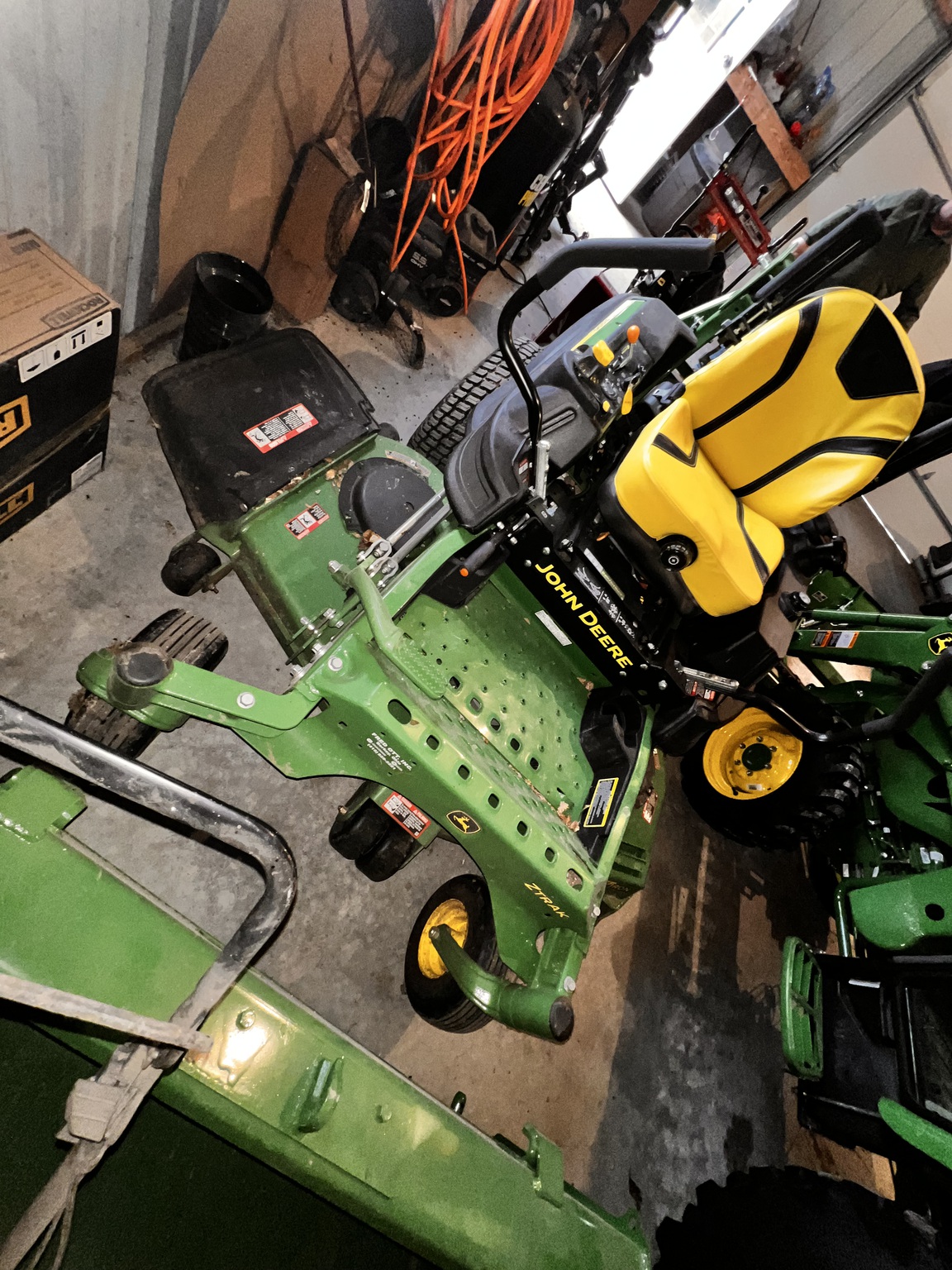 2019 John Deere Z930M ZeroTurn Mowers Berkey, OH
