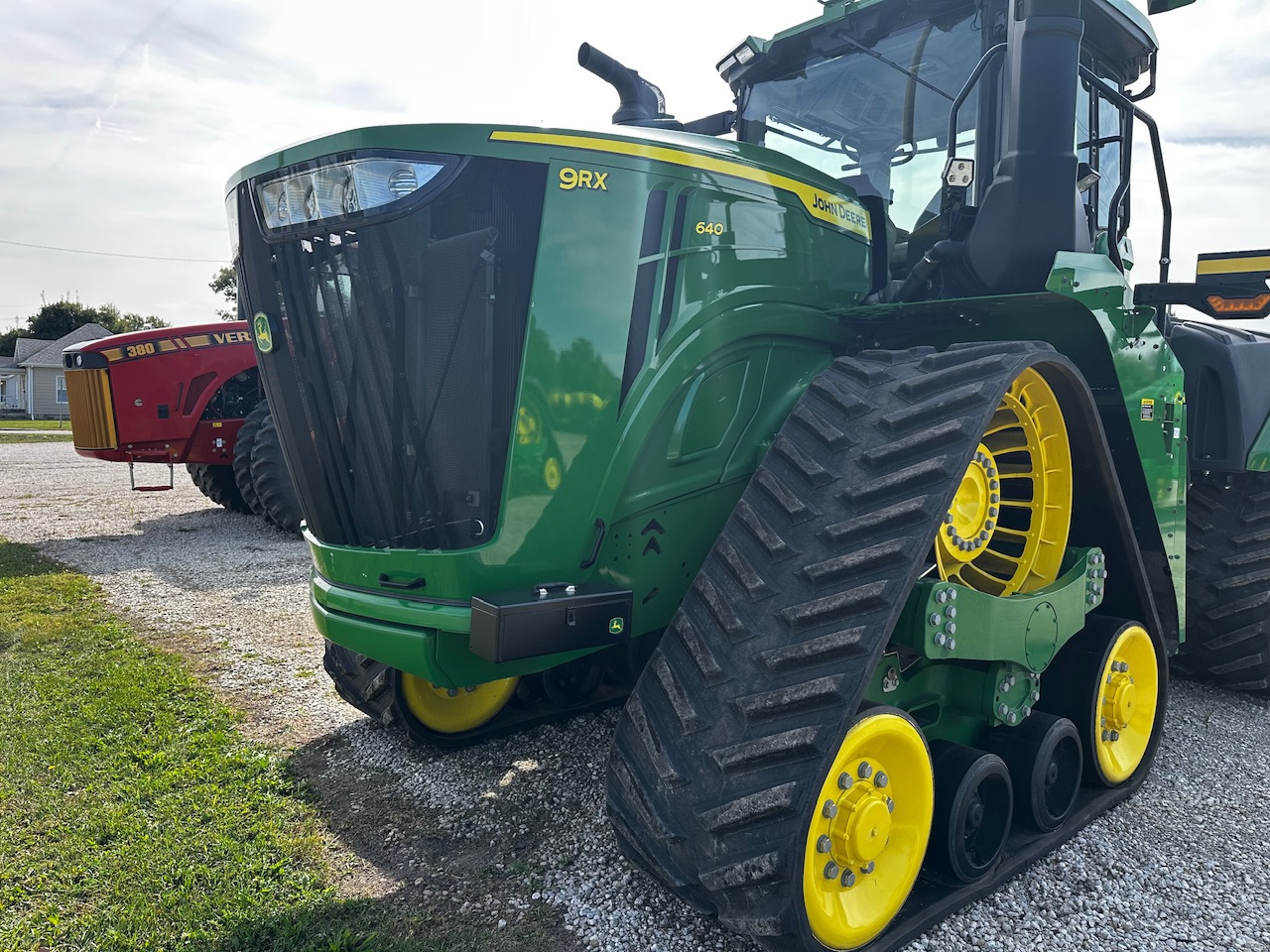  2023 John Deere 9RX 640 at Heritage Tractor in Pontiac, IL