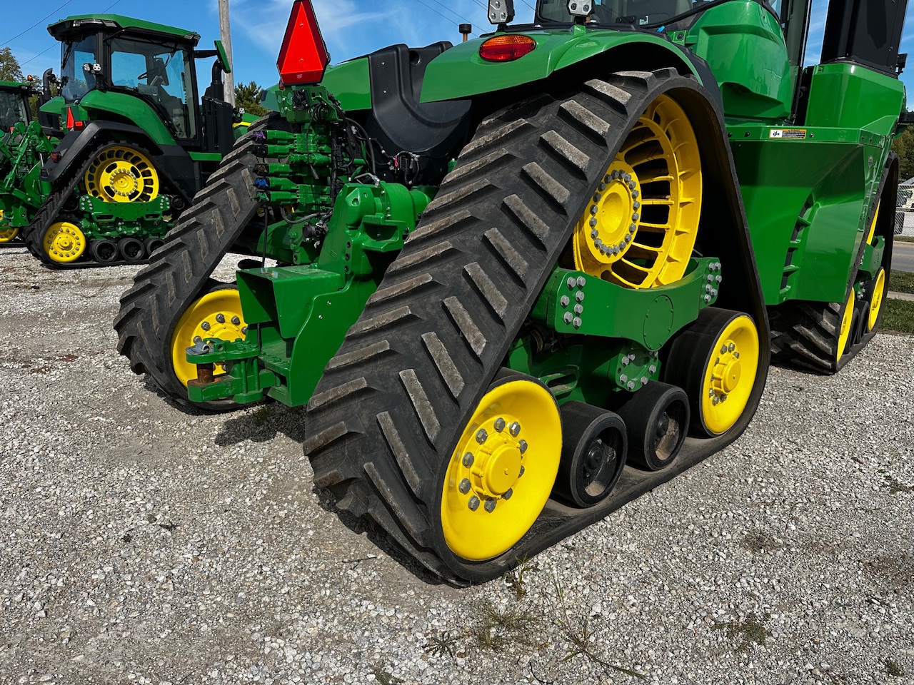  2023 John Deere 9RX 640 at Heritage Tractor in Pontiac, IL
