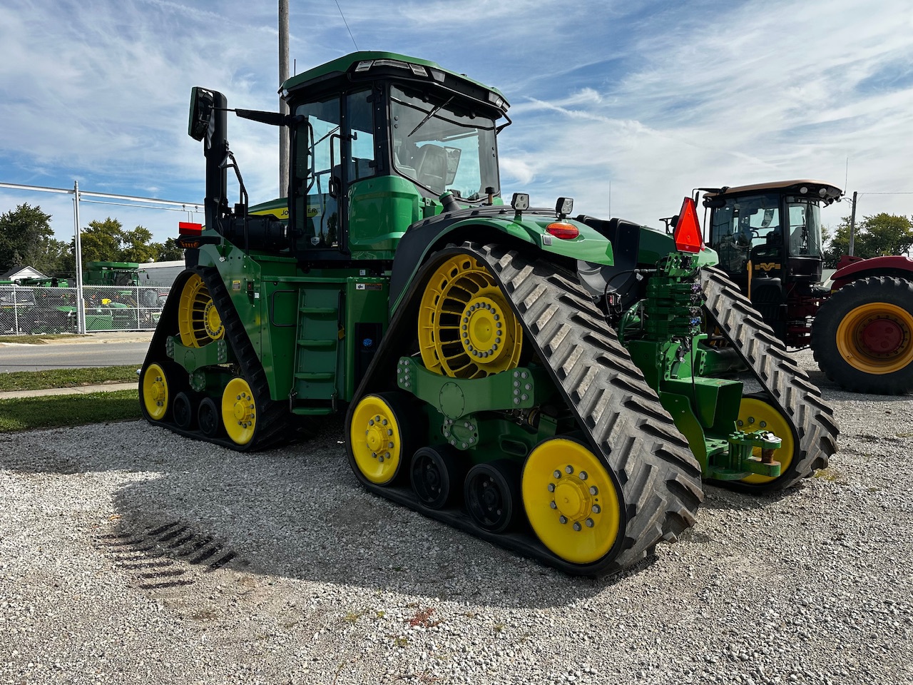  2023 John Deere 9RX 640 at Heritage Tractor in Pontiac, IL
