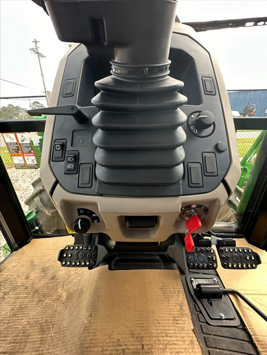 2024 John Deere 5075E Image 7