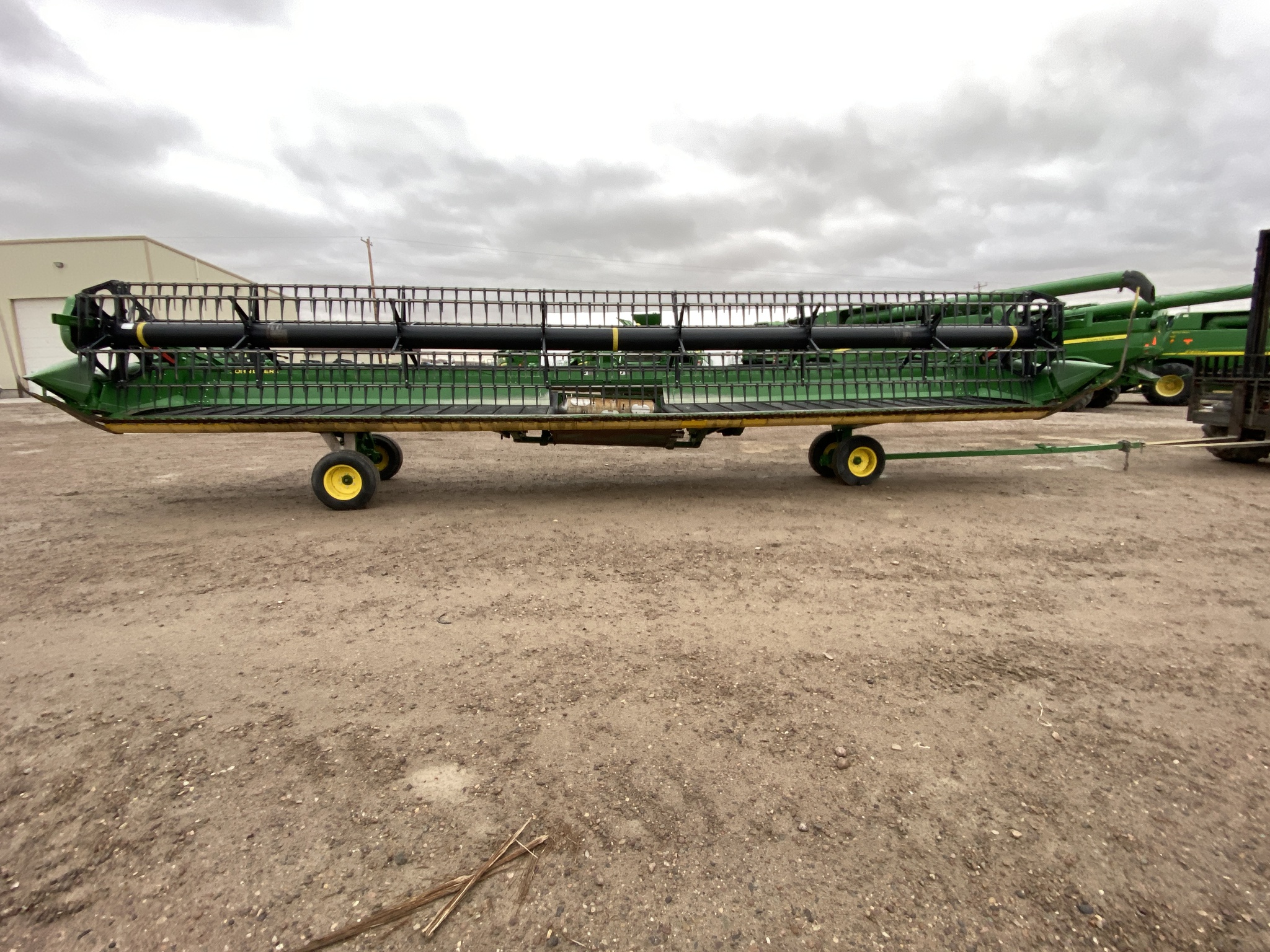 2021 John Deere 735D Image 2