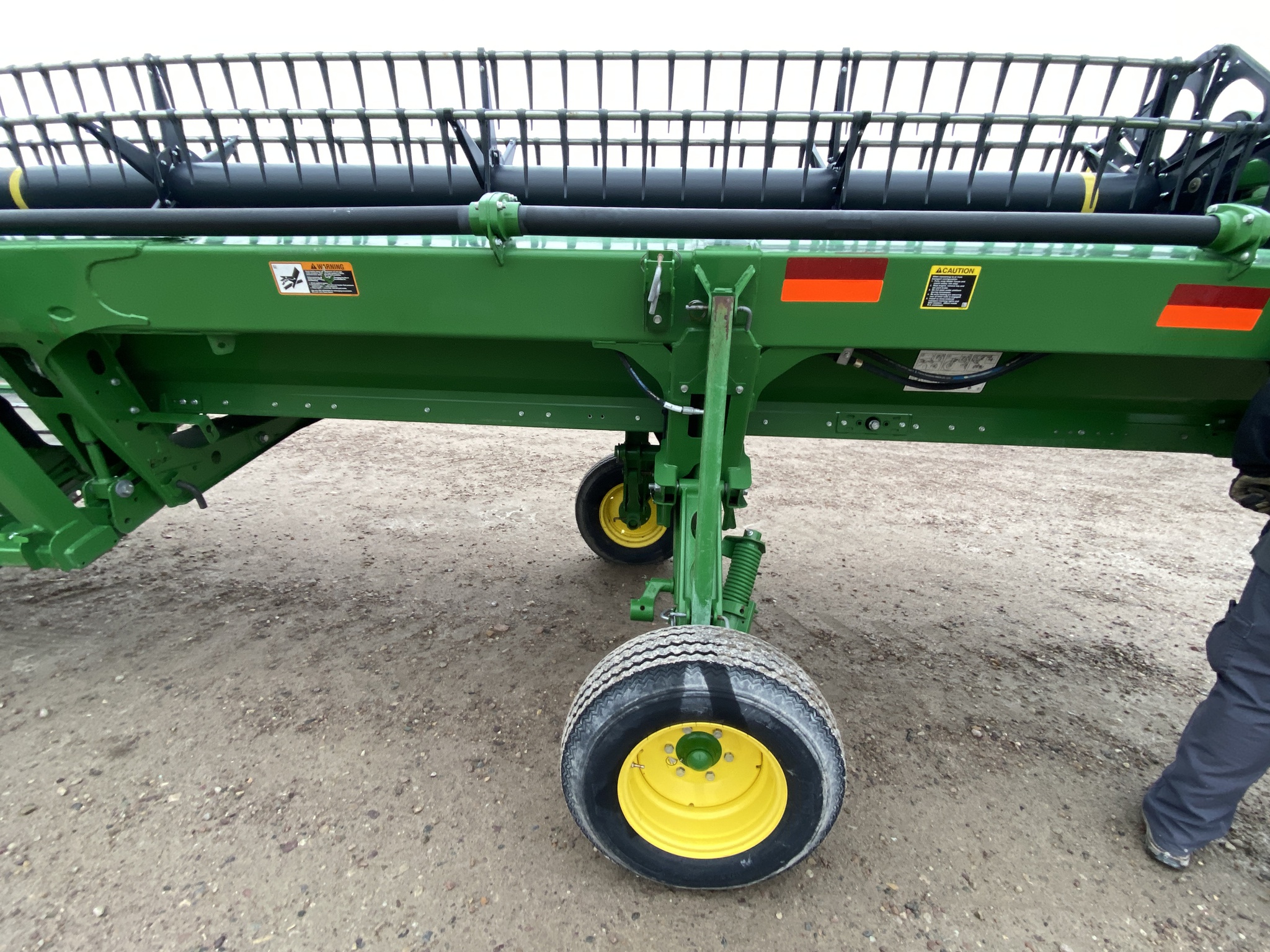 2021 John Deere 735D Image 9