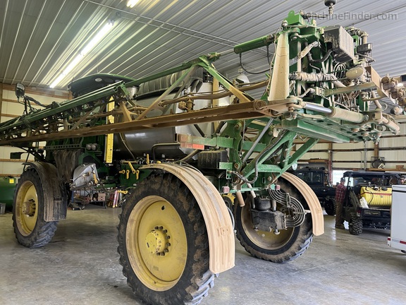2020 John Deere R4044 | Self-Propelled Sprayers | MachineFinder