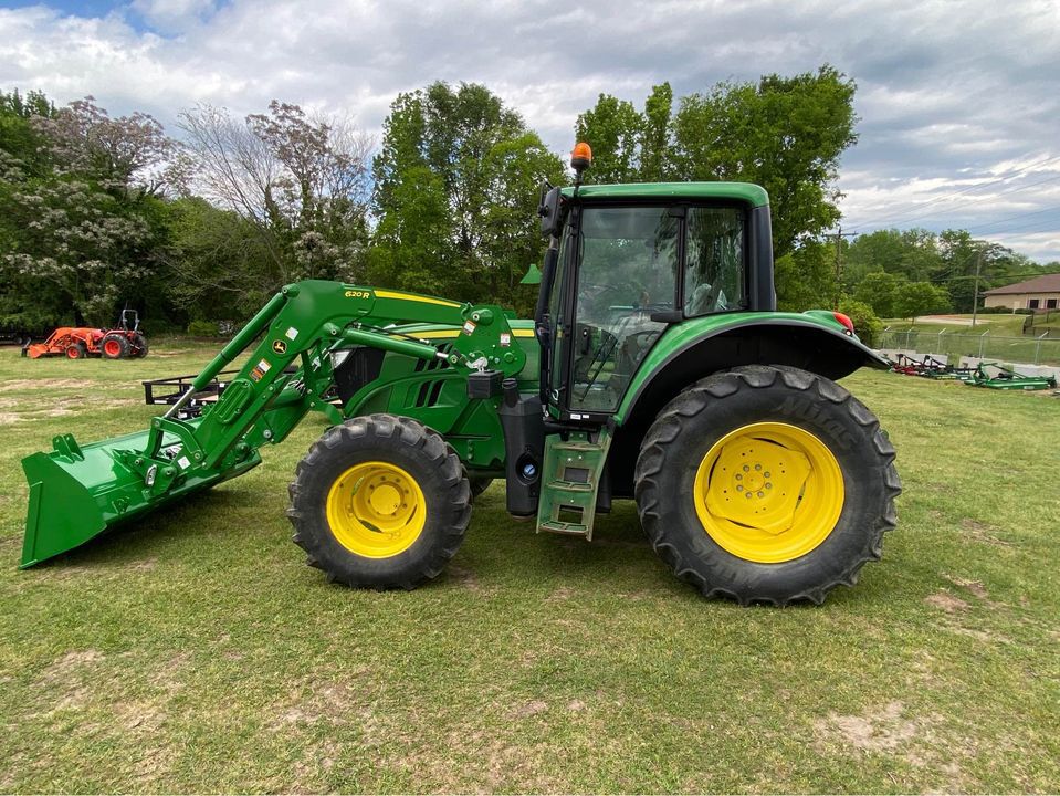 2020 John Deere 6110M Image 2