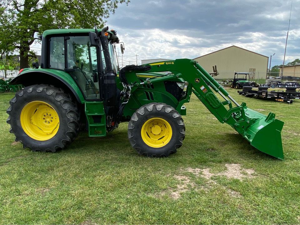 2020 John Deere 6110M Image 6