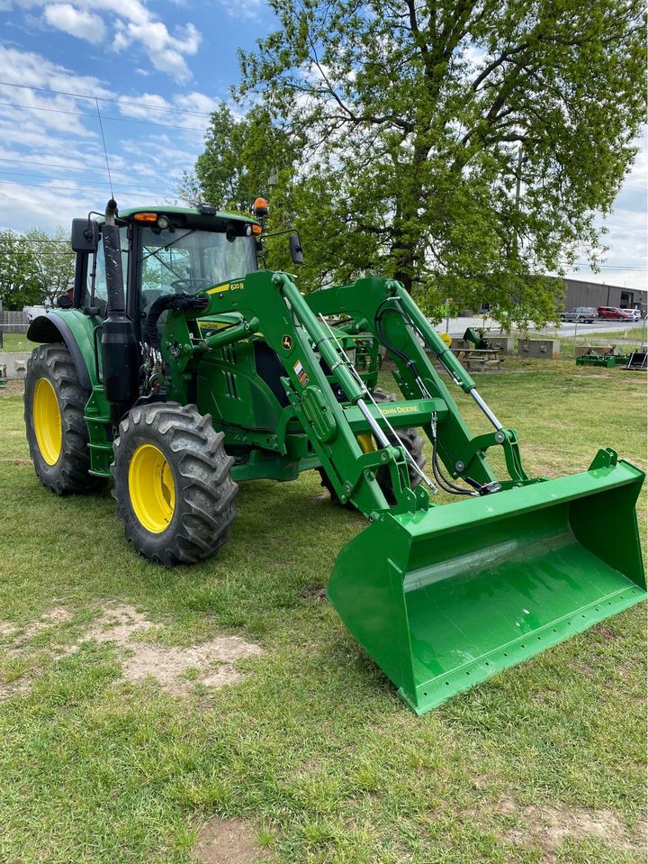 2020 John Deere 6110M Image 7