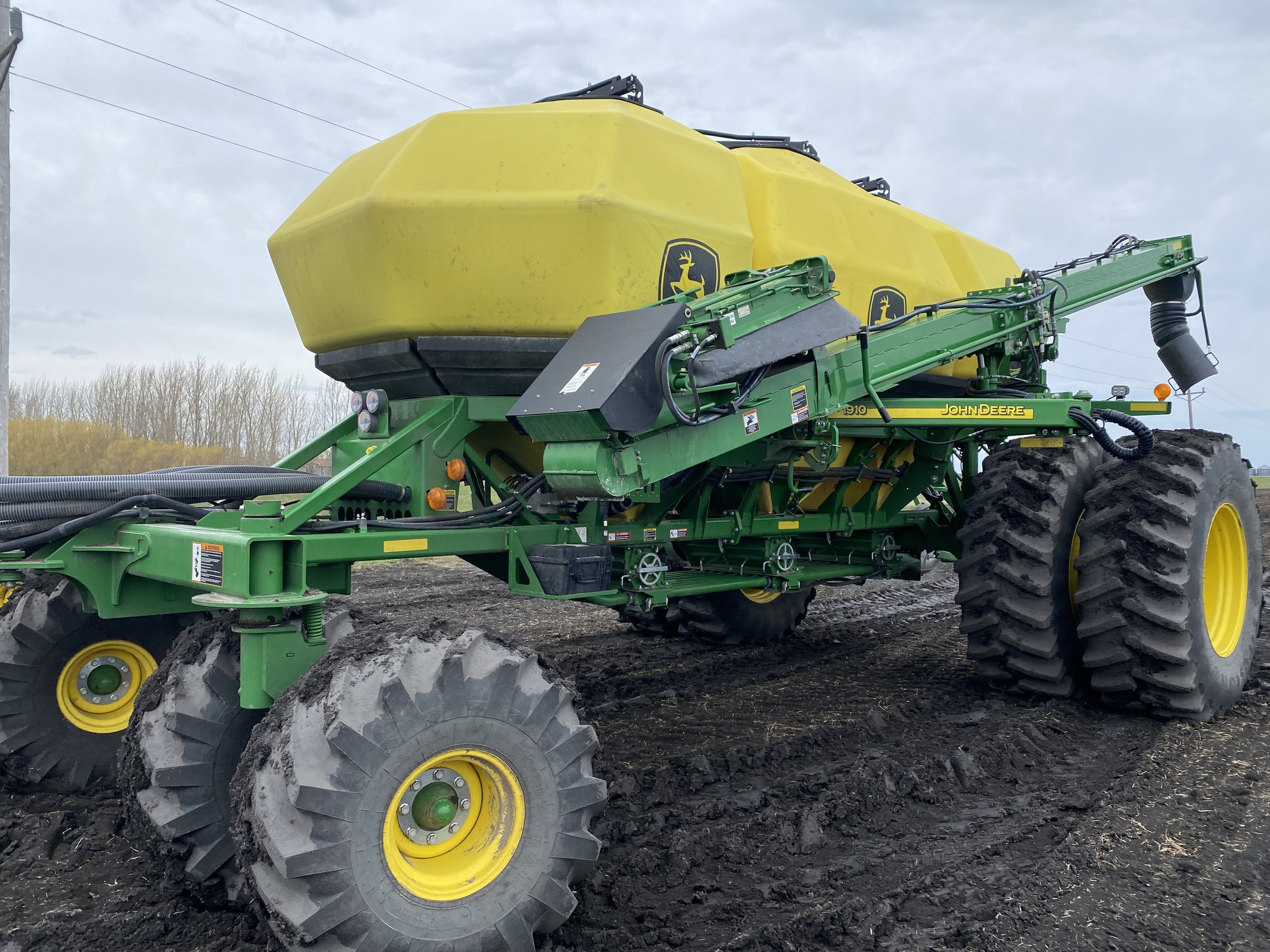 2021 John Deere 1890 Air Drills and Seeders Grand Forks Dealership