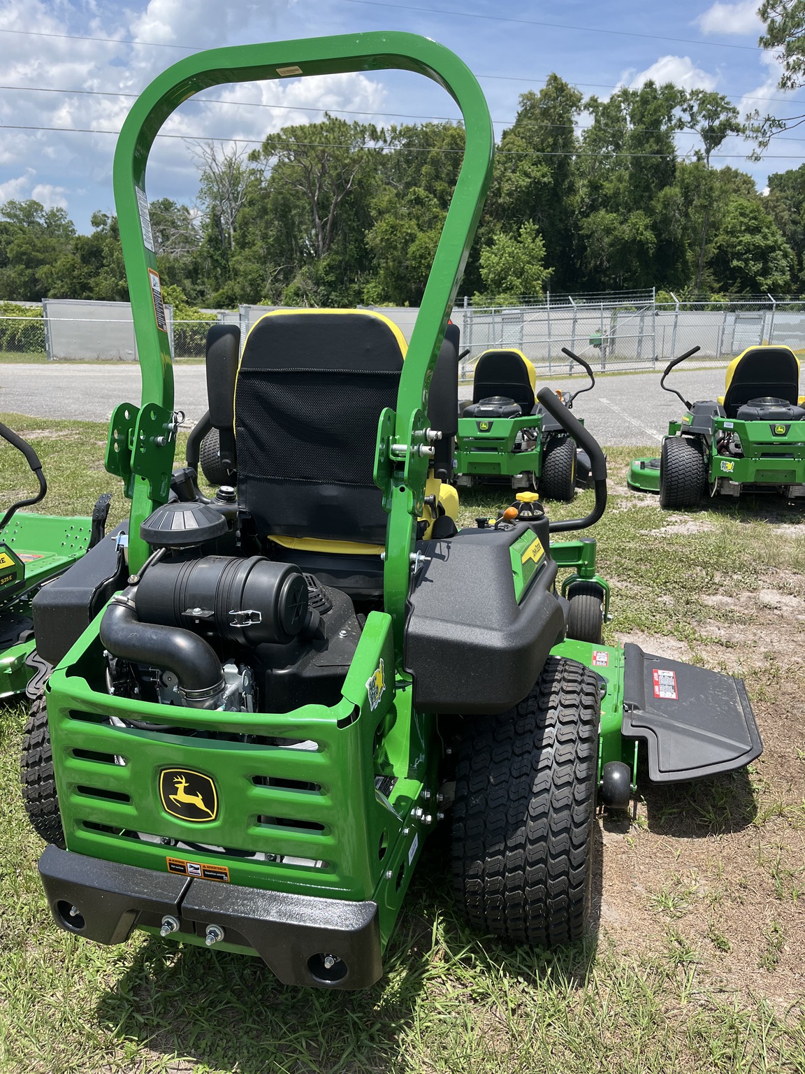 2025 John Deere Z960M Image 6