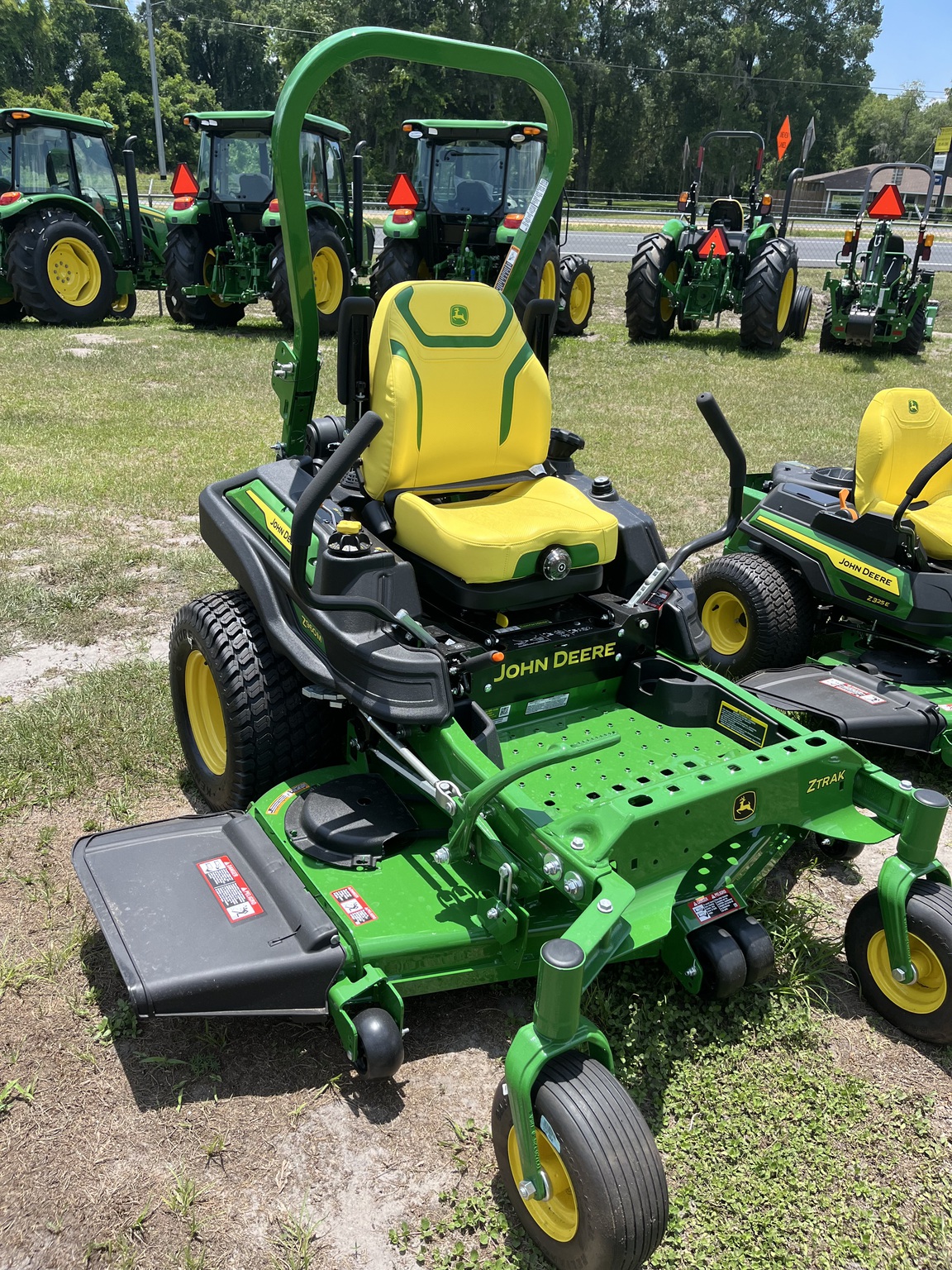 2025 John Deere Z960M Image 1
