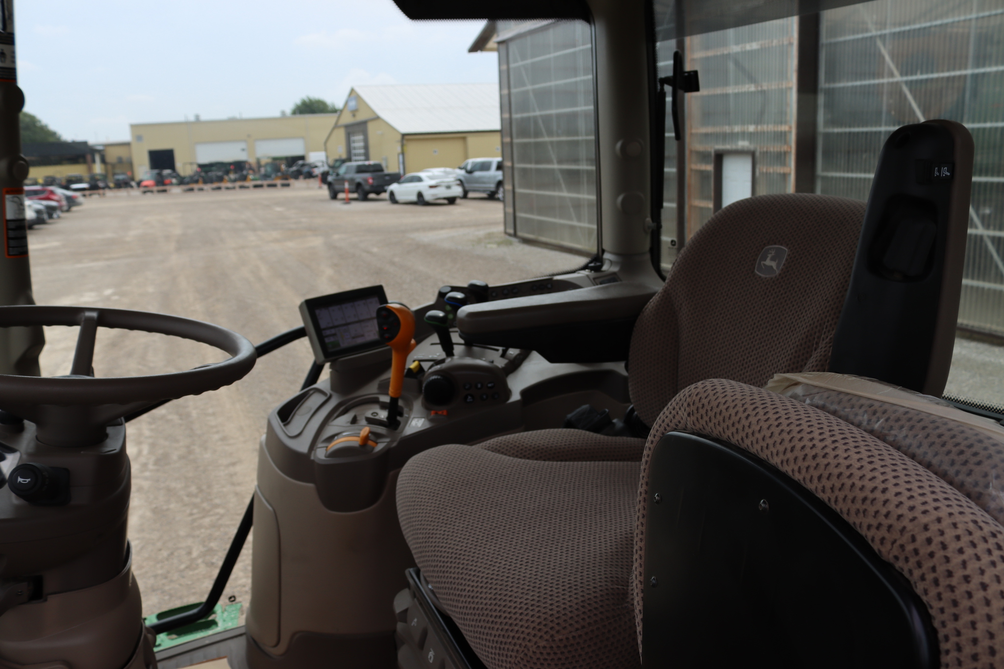 2018 John Deere 6195R Row Crop Tractors