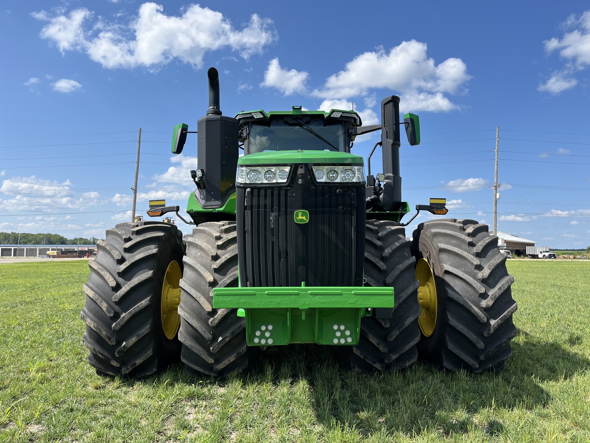  2022 John Deere 9R 640 at Heritage Tractor in Lacon, IL