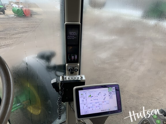 Photo of 2009 John Deere 8270R