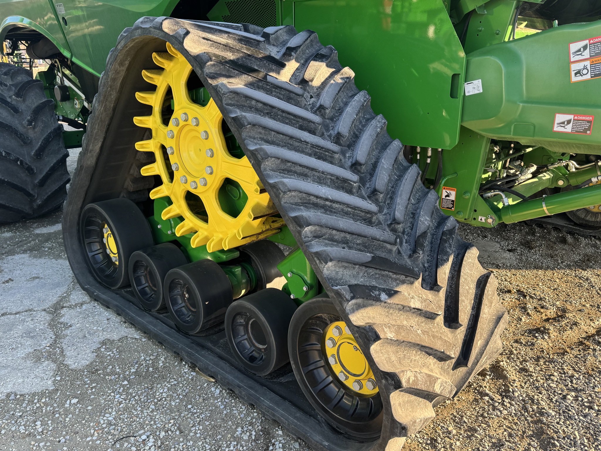 2023 John Deere S780 Image 6