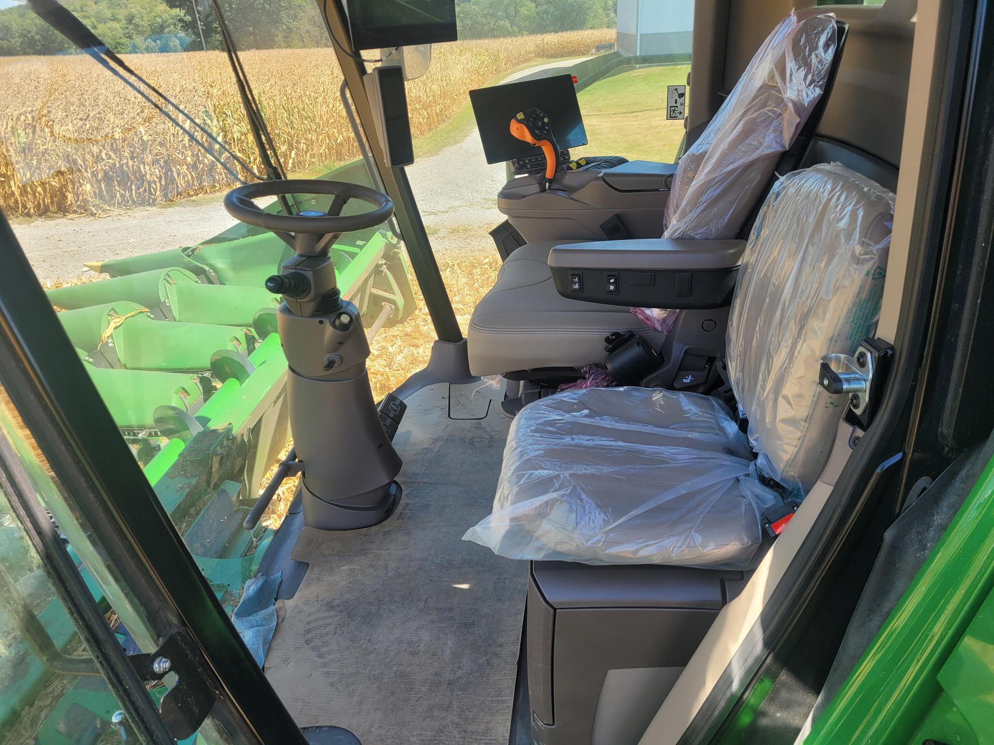 2024 John Deere S770 Image 8
