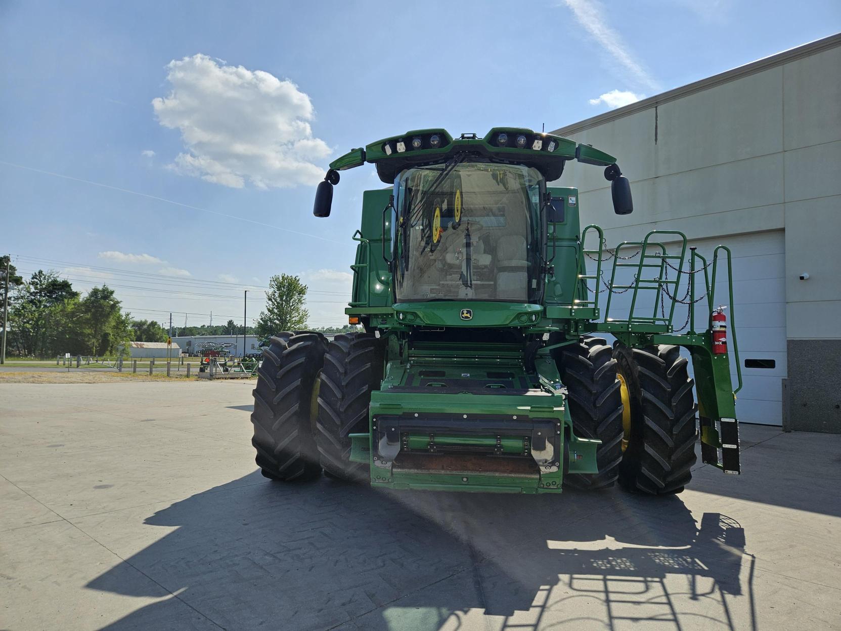 2024 John Deere S790 Image 3
