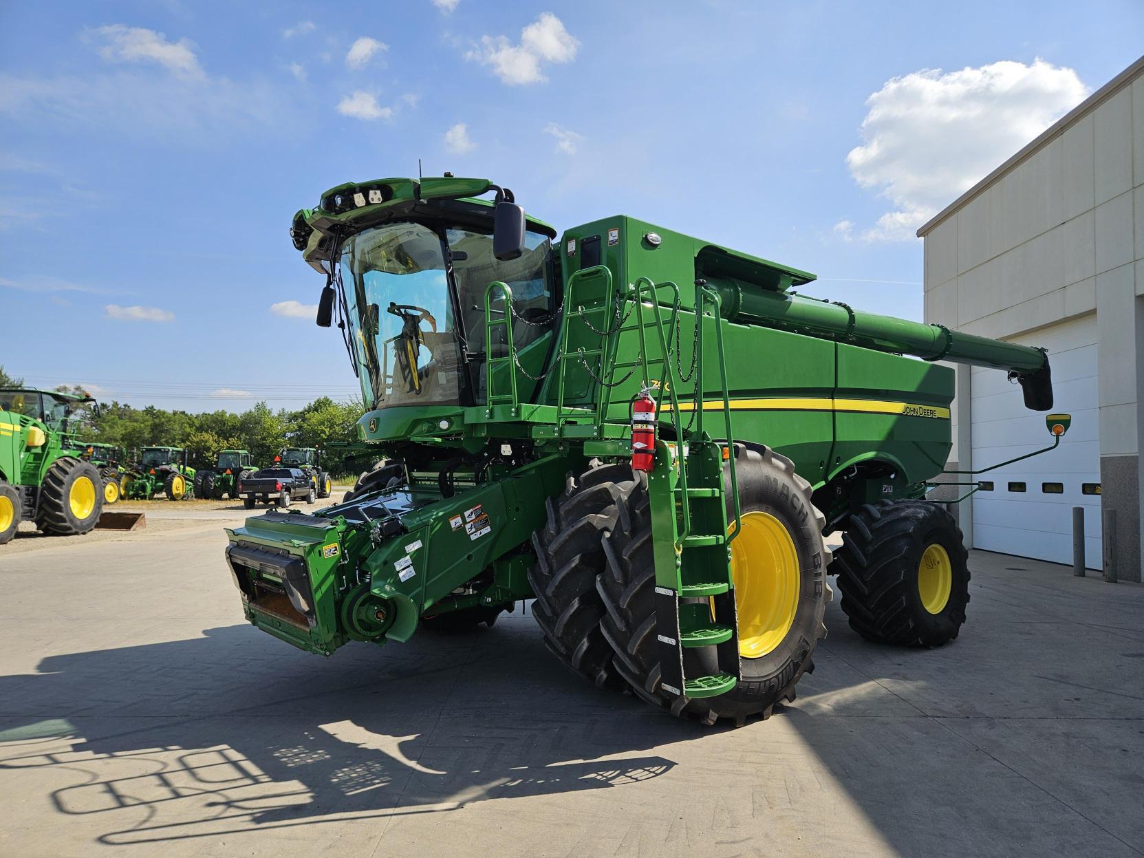 2024 John Deere S790 Image 2