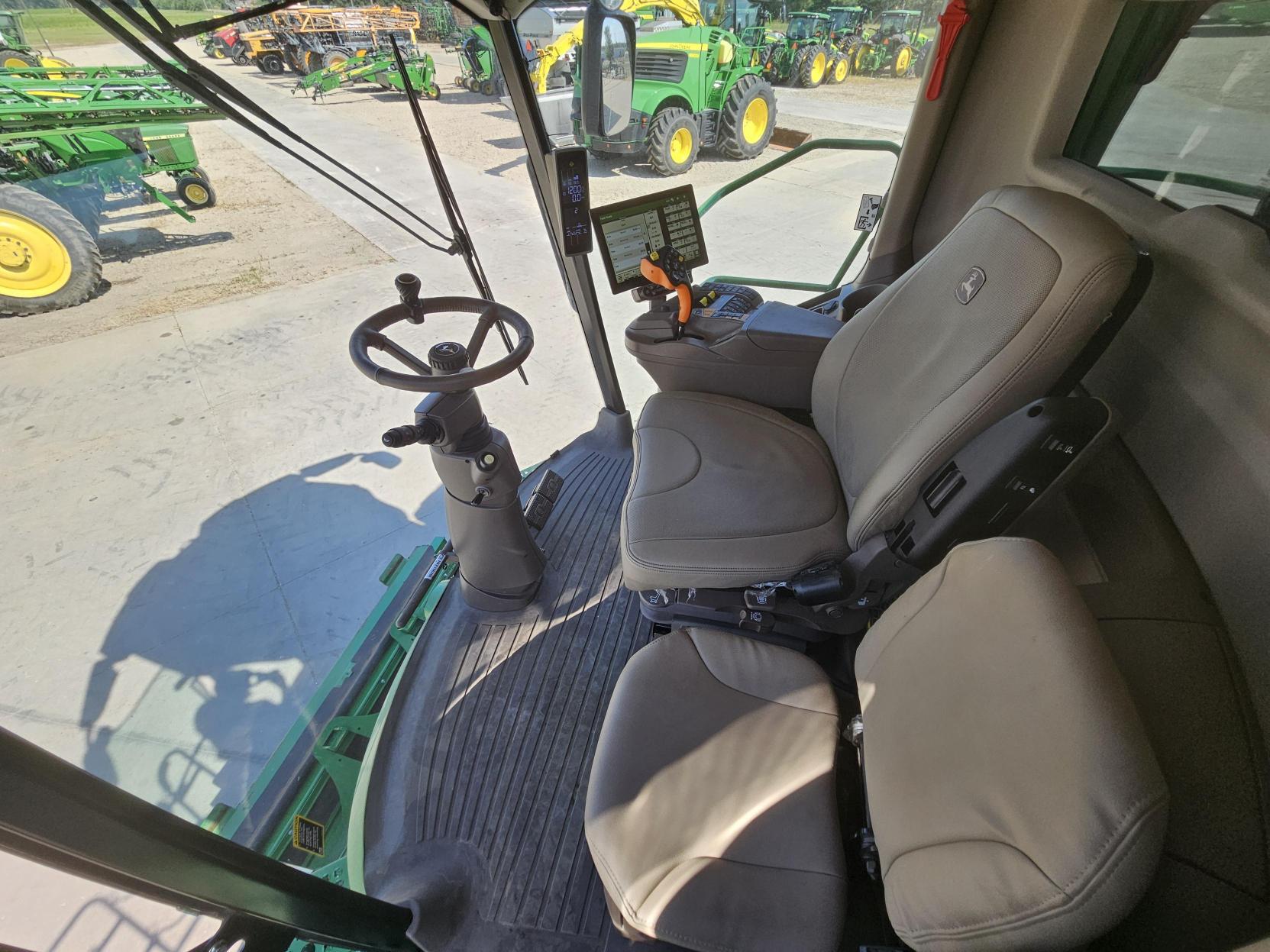2024 John Deere S790 Image 9